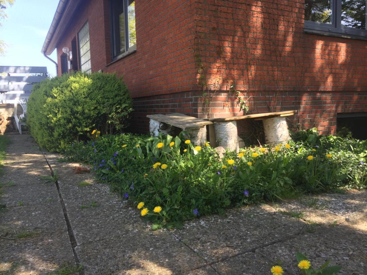 Peanuts Hostel & Meer Surendorf Екстер'єр фото